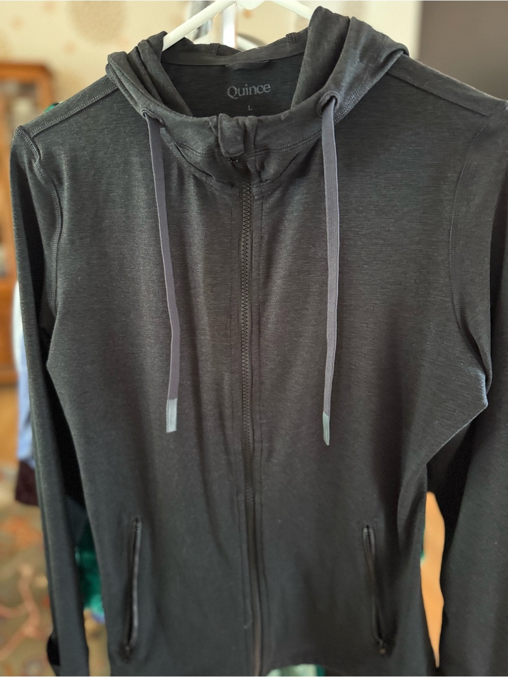 Quince women’s Full-Zip Hoodie Sweater in Charcoal